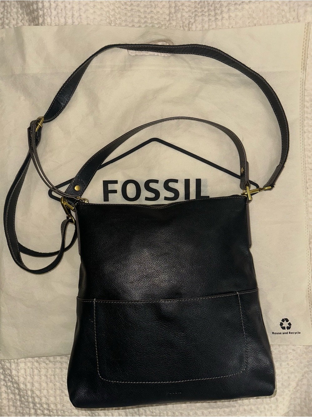 Fossil Amelia Hobo Black Leather Crossbody Bag - Picture 2 of 5